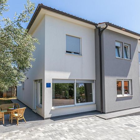 Apartman Suzi Пула Экстерьер фото