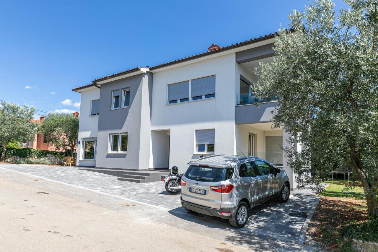 Apartman Suzi Пула Экстерьер фото
