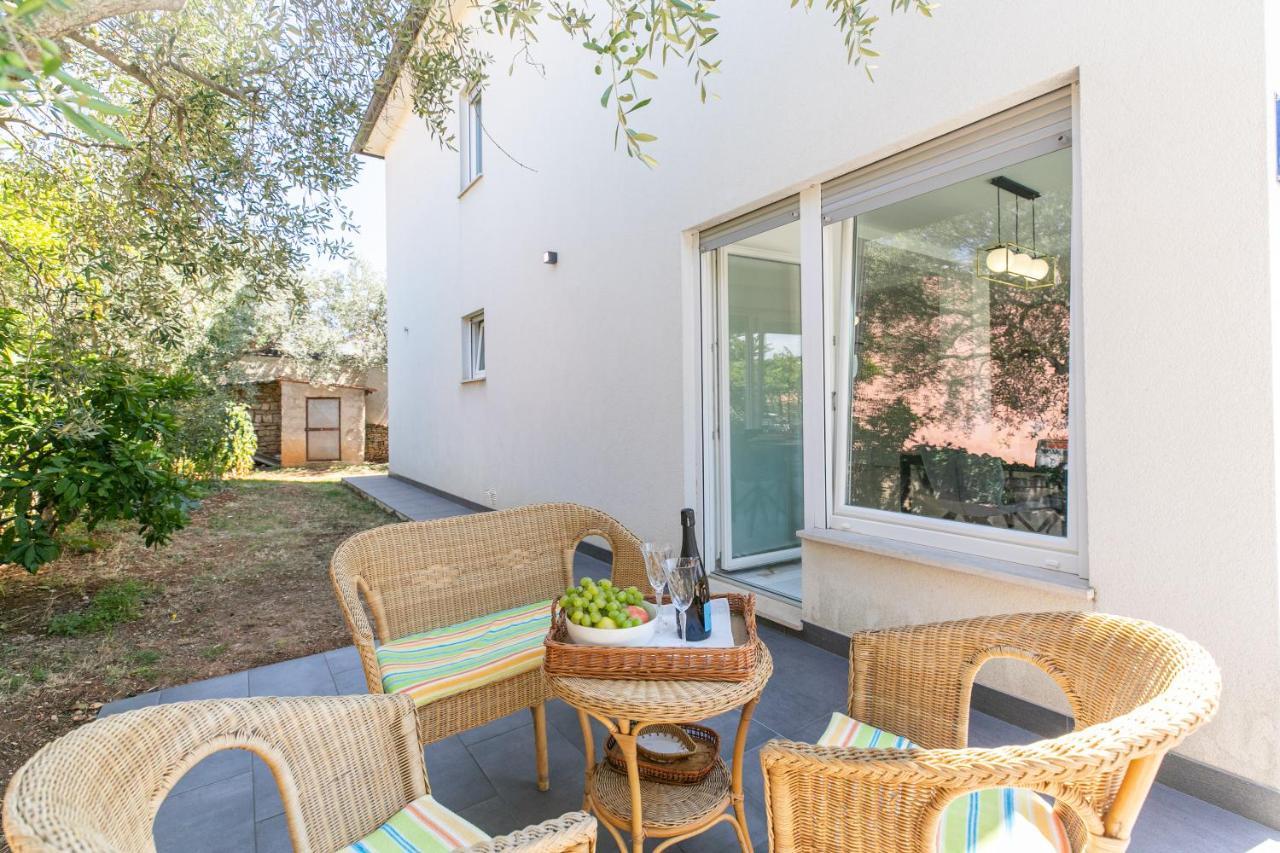 Apartman Suzi Пула Экстерьер фото