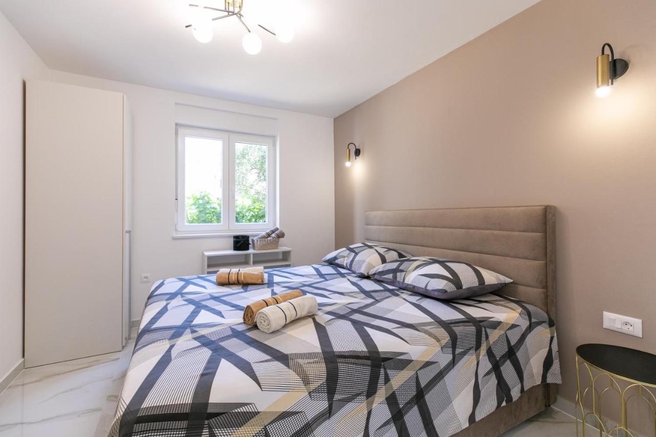 Apartman Suzi Пула Экстерьер фото