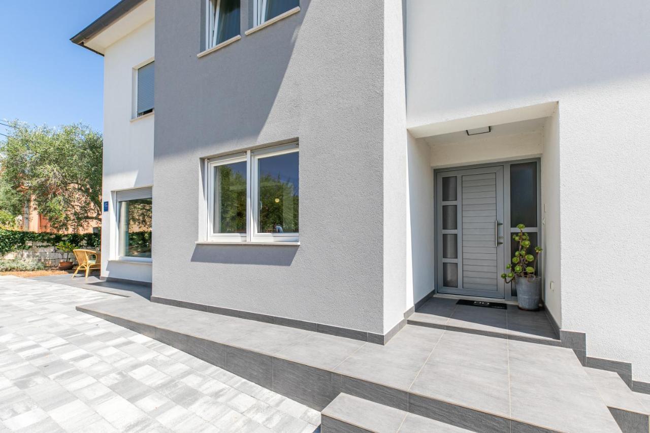 Apartman Suzi Пула Экстерьер фото